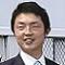 黒岩　陽一　Yoichi Kuroiwa<br />
1980年12月22日生　東京都出身<br />
免許取得：2012年<br />
通算成績：2635戦165勝・２着149回、連対率 0.119